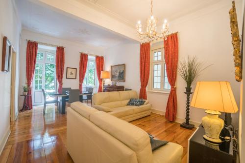 Campo Pequeno 3bdr Apartment