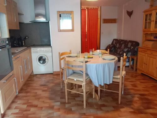 Appartement Appartement Canet-en-Roussillon, 2 pièces, 4 personnes - FR-1-696-14 1 avenue du Pountarrou apt n°138 Bat E Résidence Les Coraux Canet-en-Roussillon