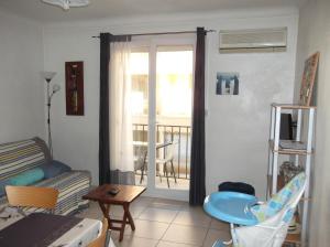 CANET Plage appartement 1 chambre , climatisation, parking sécurisé couvert