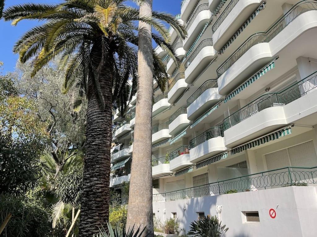 Appartement Cannes 100 mètres de la plage 8 Avenue de Madrid 06400 Cannes