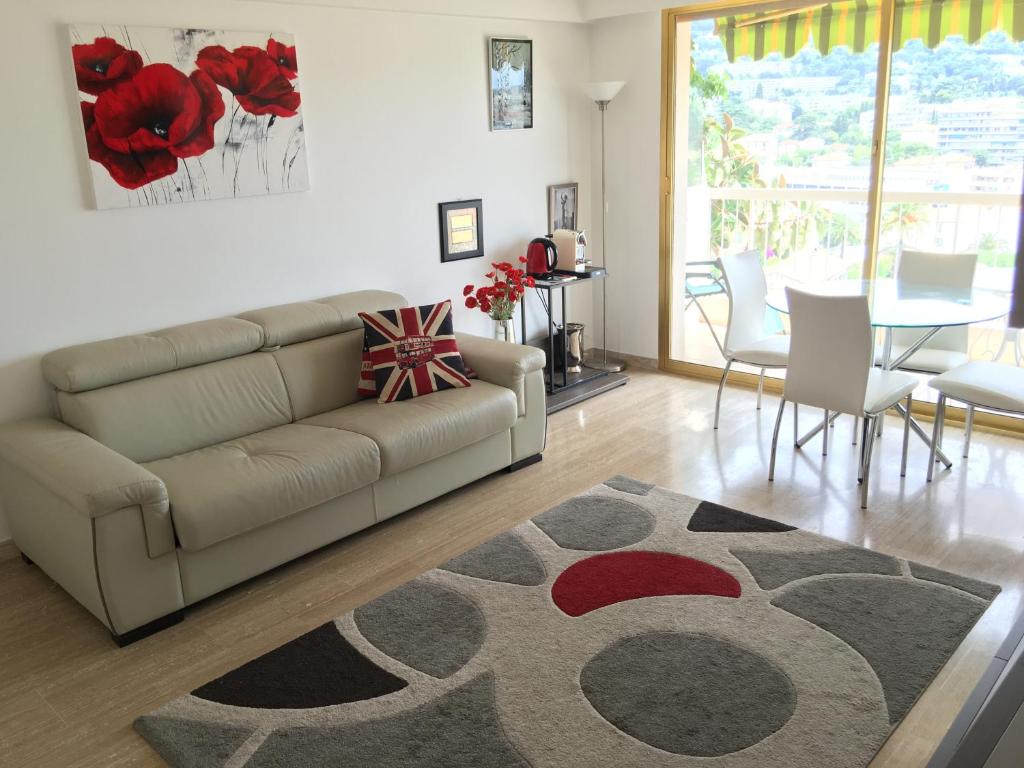 Cannes: Agréable 2 pièces vue mer panoramique Le Chevreuse 17 Rue Léon Noël, 06400 Cannes