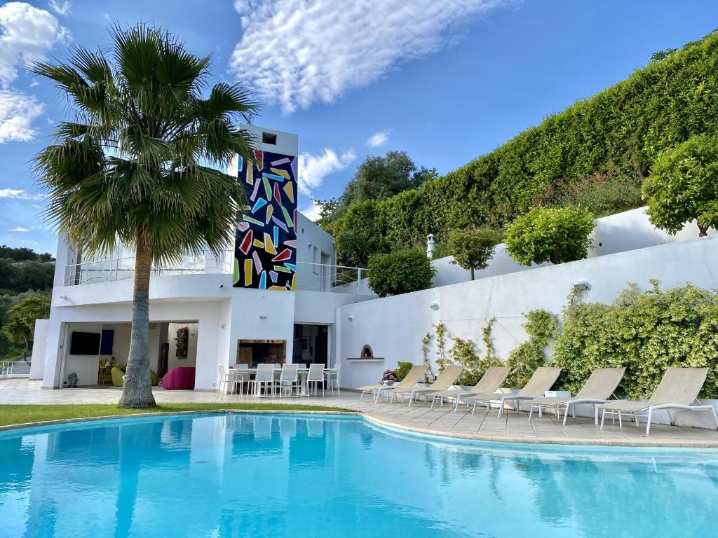 CANNES APPARTEMENT D EXCEPTION VUE MER