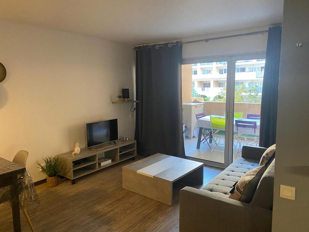 Appartement Cannes Beach 11 Avenue Pierre Semard 06150 Cannes