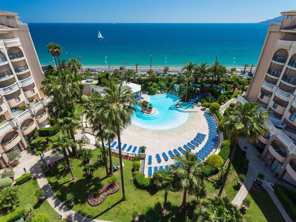 #Cannes Boccacabana Beach, Seafront, in Résid Pierre&Vacances 3 Stars 6 RUE DE LA VERRERIE, 06150 Cannes