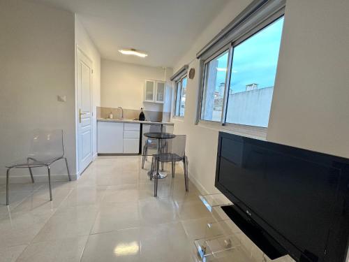 Cannes Carnot 2
