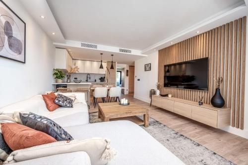Cannes center superb two-bedroom apartment