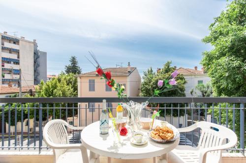 Cannes Centre 2 terrasses 2 chbres 6 Pers Parking