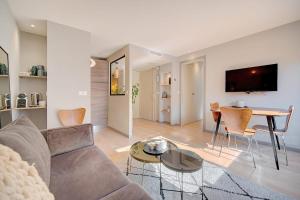 Cannes Close Centre 2 BR architect tribute Brigitte Bardot Olam Properties