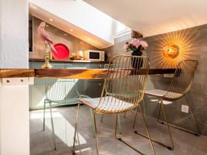 Cannes Croisette Gorgeous 1 Bedroom Apt AC Parking