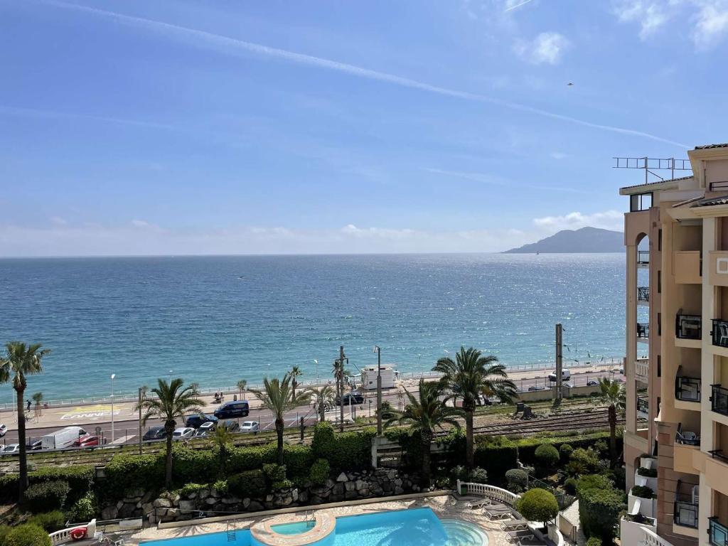 Appartement Appartement Cannes la Bocca, 1 pièce, 4 personnes - FR-1-609-61 APPARTEMENT N°752 - 7eme ETAGE 6 RUE DE LA VERRERIE, 06150 Cannes