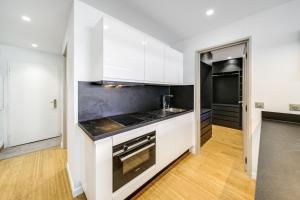 Cannes Luxury Rental - Croisette Apartment
