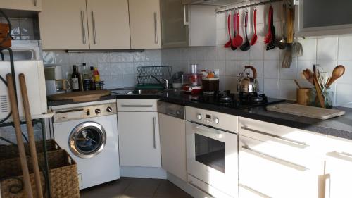 Cannes Marechal Juin Two Bedrooms