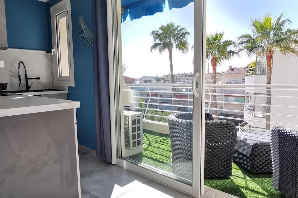 Cannes Palm Beach plage 2 minutes à pieds 12 Rue du Cros Vieil, 06400 Cannes
