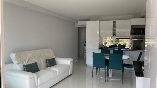Cannes Pointe Croisette : superbe logement vue mer