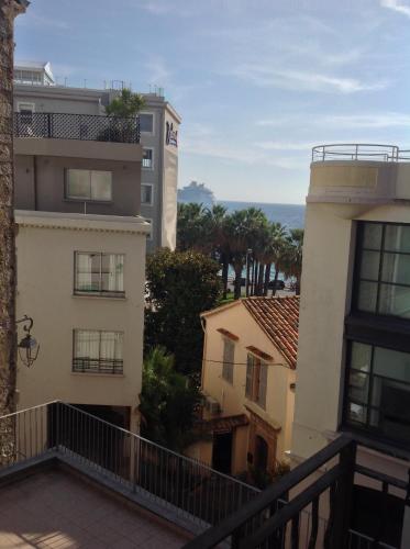 Cannes Two Bedrooms Clemenceau
