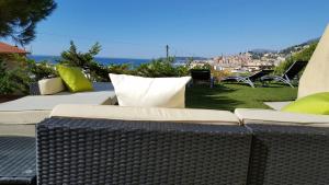 Cap au Sud,Vue panoramique mer,piscine