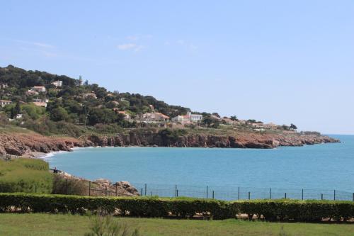 Cap Corniche, T2 climatisé en front de mer !
