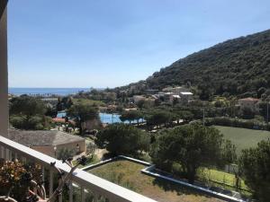 Appartement Cap Corse : Très bel appartement en bord de mer Résidence Caselle 20200 Santa-Maria-di-Lota Corse