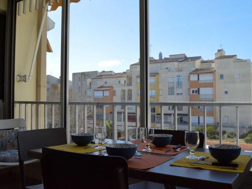 Appartement Appartement Cap d'Agde, 2 pièces, 6 personnes - FR-1-249-127 RÃ©sidence Port Dauphin 2 - Appartement  D NÂ° 10 3Eme Etage - Avenue Des Sergents 19 Le Cap d\'Agde