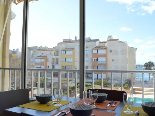 Appartement Cap d'Agde, 2 pièces, 6 personnes - FR-1-249-127 Le Cap d\'Agde france