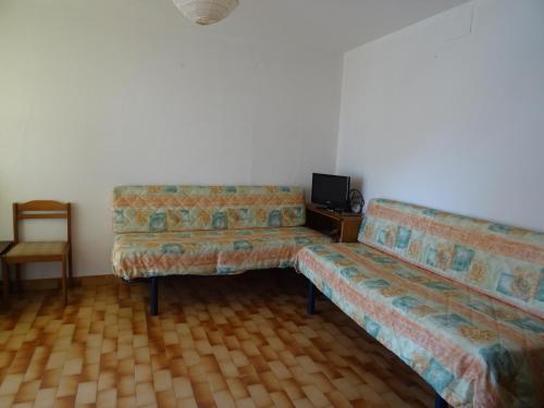 CAP D'AGDE, CENTRE PORT, BEL APPARTEMENT 2 pieces avec loggia et parking privé