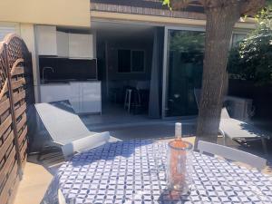 Cap d'Agde - Résidence Estivales - proche naturiste - Terrasse - Wifi - Parking - Piscine - Clim
