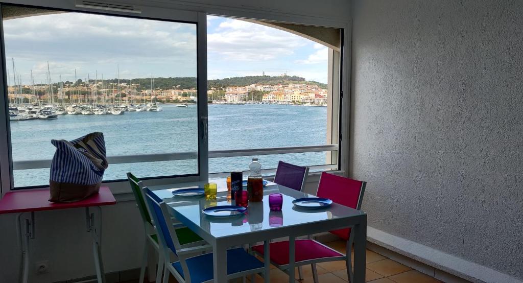 Appartement Cap d'Agde - Vue Magnifique - Studio de Vacances - 4 personnes - 27 m2 Rue de la Toison d'Or 34300 Le Cap d\'Agde