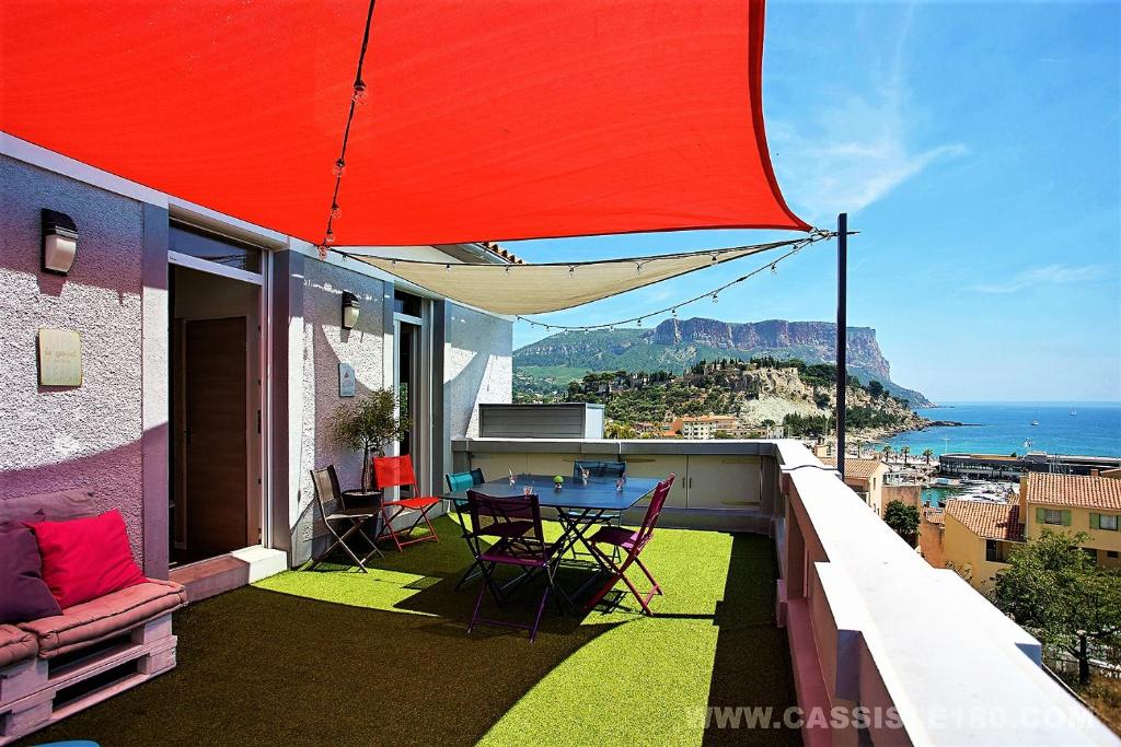 Cap d’Antibes-Garoupe–Pool, Tennis Court, Private garden 06160 Antibes