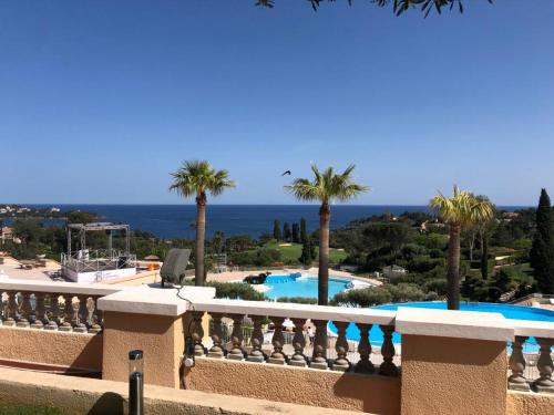 Cap Estérel, 2 pièces, jardin, vue mer et piscine
