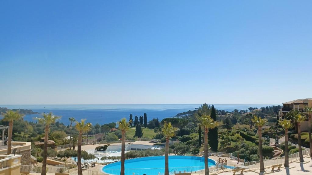 Appartement Cap Estérel Agay St Raphaël vue mer Rue de l'Estérel 83530 Agay