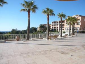 Cap Esterel place des pecheurs