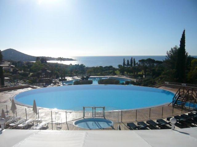 Appartement Cap Esterel place des pecheurs place des pecheurs app. 328 residence cap esterel pierre et vacances 83530 Agay