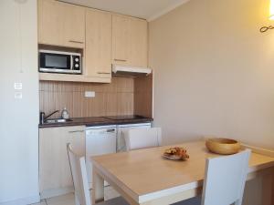 CAP HERMES Studio 31m2 Vue Port Climatise piscine,