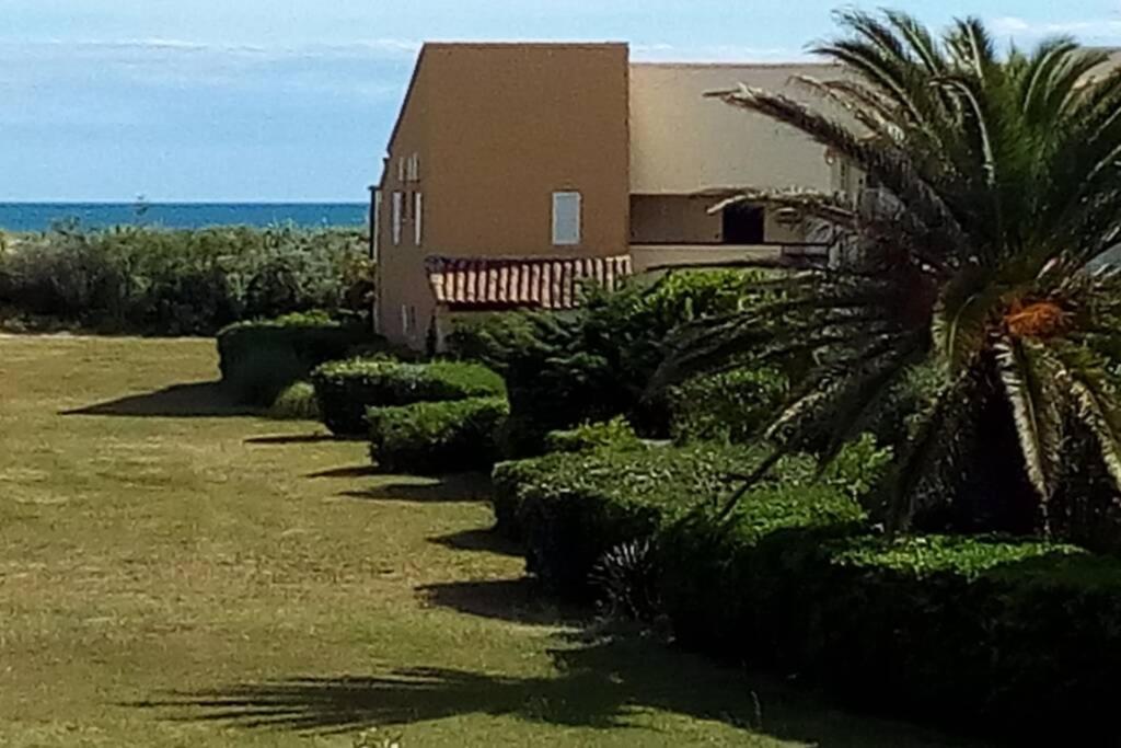 CAPAO Appartement climatisé grande terrasse place PARKING & PISCINE 3 Rue des Corsaires, 34300 Le Cap d\'Agde
