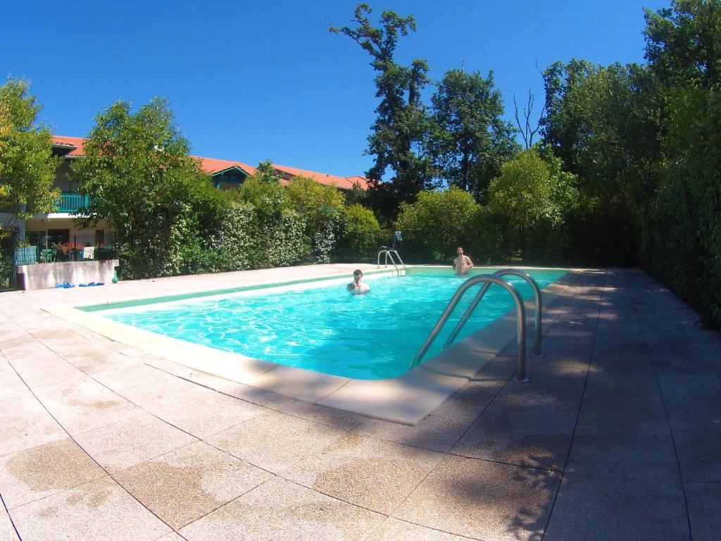 Appartement CAPBRETON, SUD OUEST FRANCE, APPARTEMENT PROCHE PLAGES ET FORÊTS - T4-4 Pièces, Piscine, Clime, Parking, Wi-fi, Plages 10 mn, Sleeps up to 8, near Beaches & Forests 901 Impasse Jacqueline Auriol 40130 Capbreton