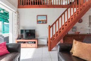 Appartement CAPBRETON, SUD OUEST FRANCE, APPARTEMENT PROCHE PLAGES ET FORÊTS - T4-4 Pièces, Piscine, Clime, Parking, Wi-fi, Plages 10 mn, Sleeps up to 8, near Beaches & Forests 901 Impasse Jacqueline Auriol 40130 Capbreton Aquitaine