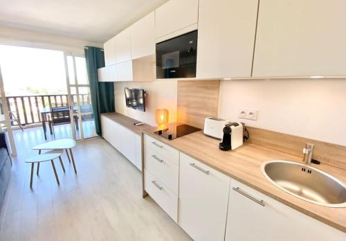 CAPCENTRE 4 pax PISCINE et Vue mer CAP ESTEREL Agay