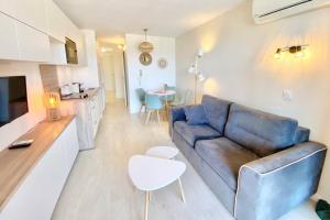 CAPCENTRE 4 pax PISCINE et Vue mer CAP ESTEREL Agay