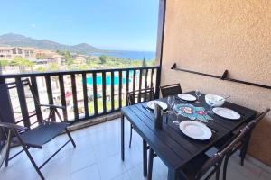 CAPCENTRE 4 pax PISCINE et Vue mer CAP ESTEREL Agay