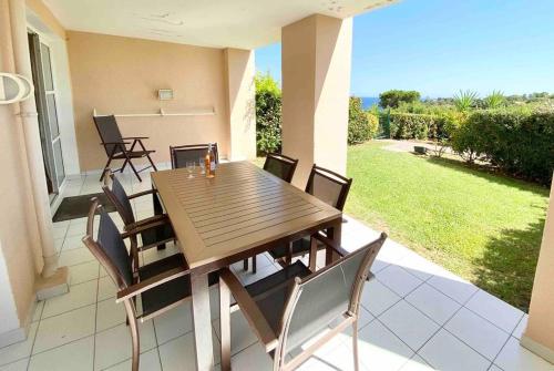 CAPJOUSS Cap Esterel Rez de jardin