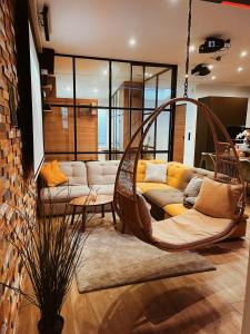 Capsule Gaming balnéo & billard & babyfoot & sauna 2 chambres