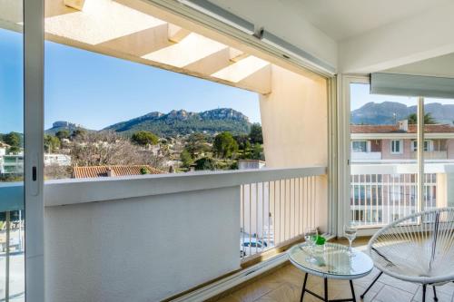 Capucine - balconies and loggia - near the sea