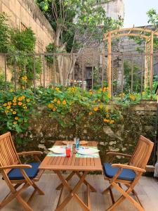 Appartement Capucines, un jardin secret dans le centre historique 5 rue Balze 13200 Arles Provence-Alpes-Côte d\'Azur