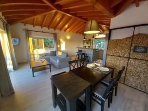 Carlos Apartment - Penthouse - Belch1952