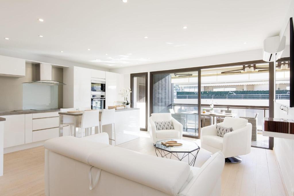 Carlton area XXL luxe 1 bed with large terrace 18 Rue Pasteur, 06400 Cannes