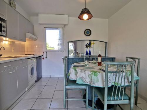Appartement Appartement Carnac, 2 pièces, 4 personnes - FR-1-477-123 Allée des Mouettes Bâtiment D, RDC, porte 30 Carnac