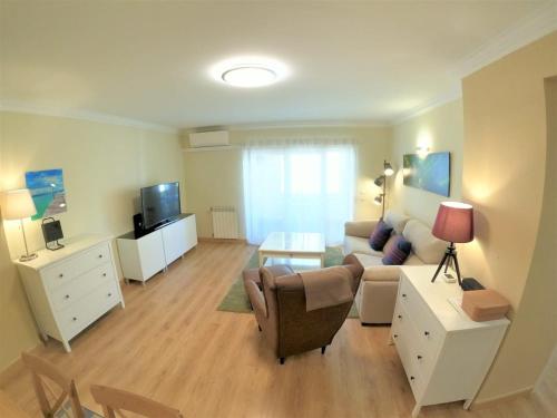 Carnaxide modern T1 apartment w balcony in Carnaxide Oeiras Lisbon