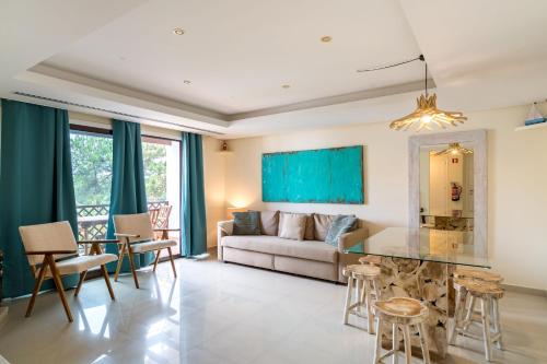 CAROB APARTMENT - BY MAYORAL (FALÉSIA BEACH)
