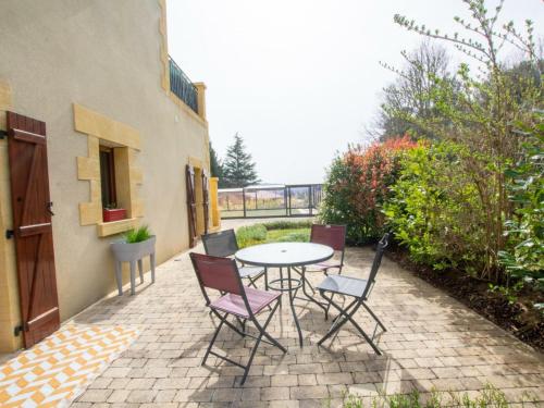 Appartement Carsac-Aillac, 2 pièces, 2 personnes - FR-1-616-256 Carsac-Aillac france