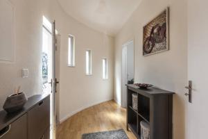 Carvalhosa Apartment
